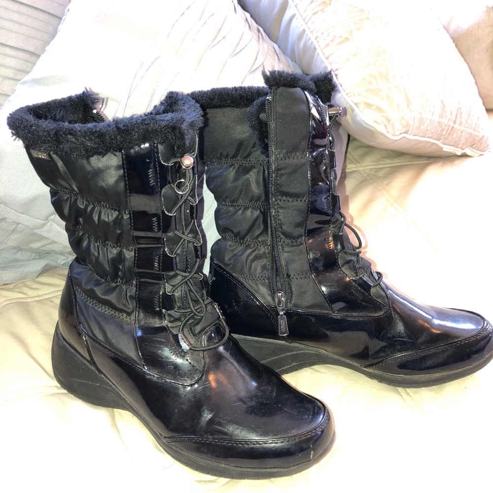 Black Khombu rain boots, size 9 women’s